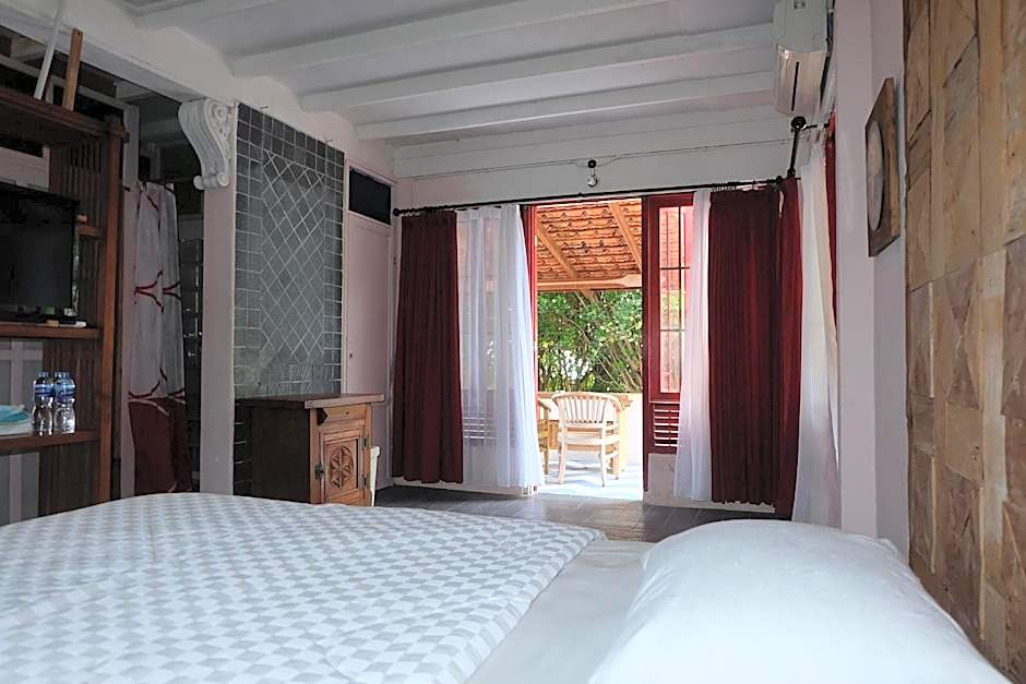 Villa Isabella Putri B&B