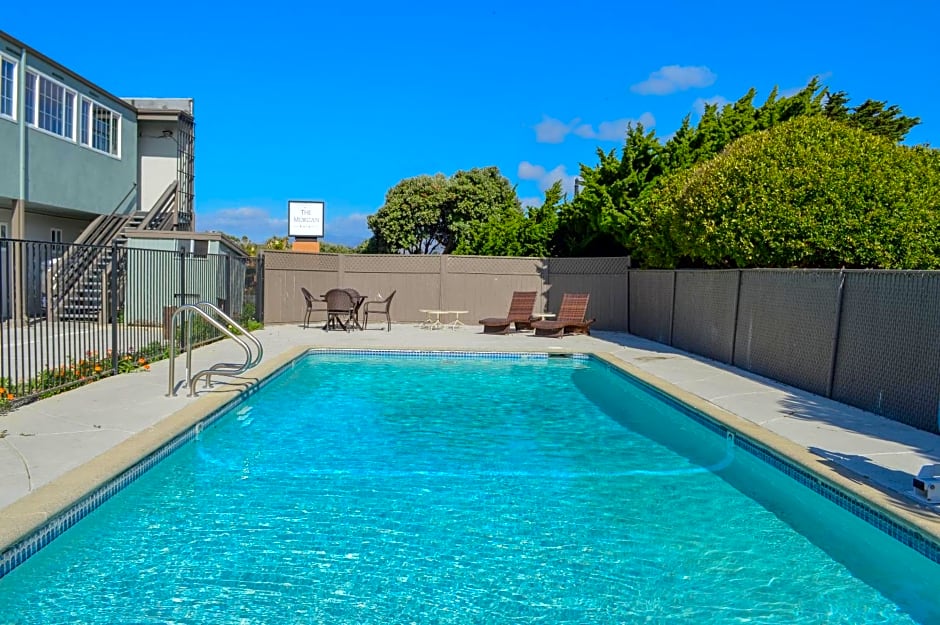 Sea Breeze Inn - San Simeon