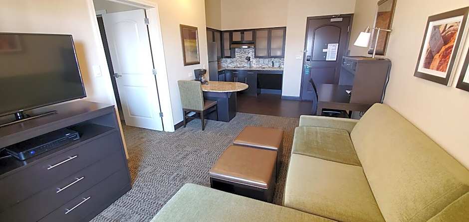 Staybridge Suites : Eau Claire - Altoona By IHG