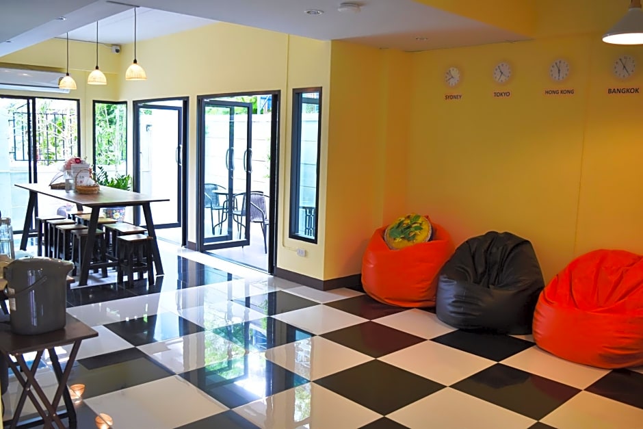Hide Bangkok Hostel