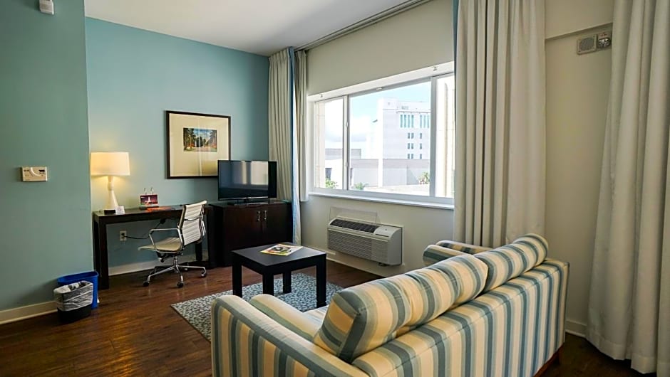 The Banyan Hotel Fort Myers, Tapestry Collection by Hilton