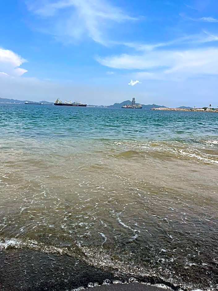 Depto familiar con vista al mar en Playasol Manzanillo