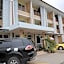 Takanta Place Aparthotel