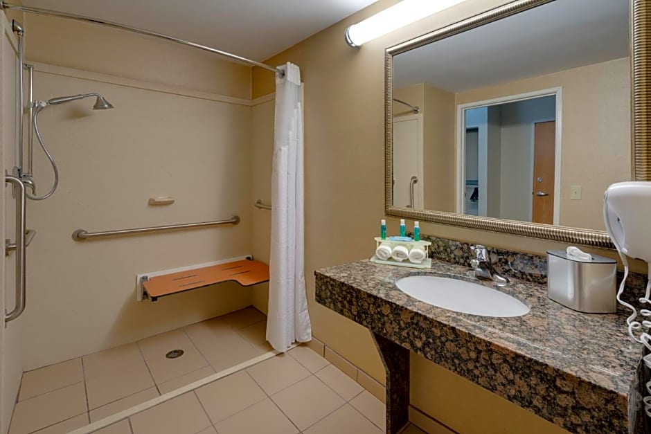 Holiday Inn Express Charles Town By IHG