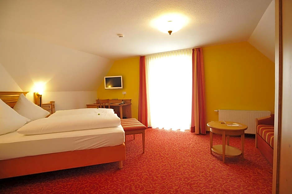 Land-gut-Hotel Landgasthof zur Rose