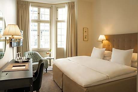 Superior Room with Balcony