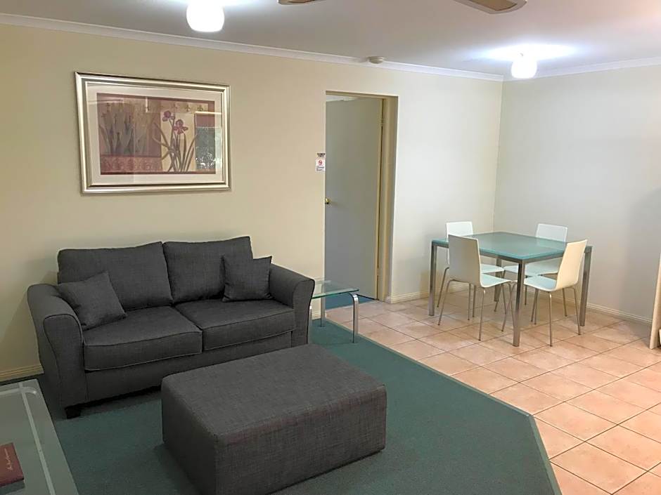 Sportsmans Motor Inn