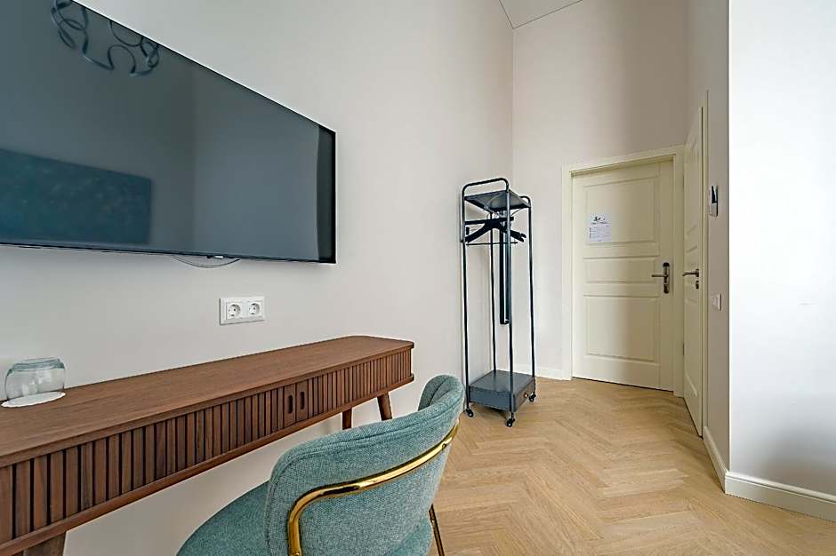 St Casimir Apartments