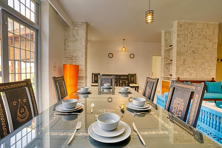 Spacious Garden Duplex near JW Marriott