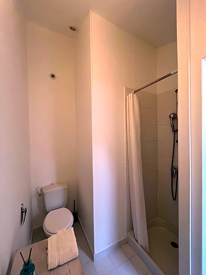 Cassis Hostel