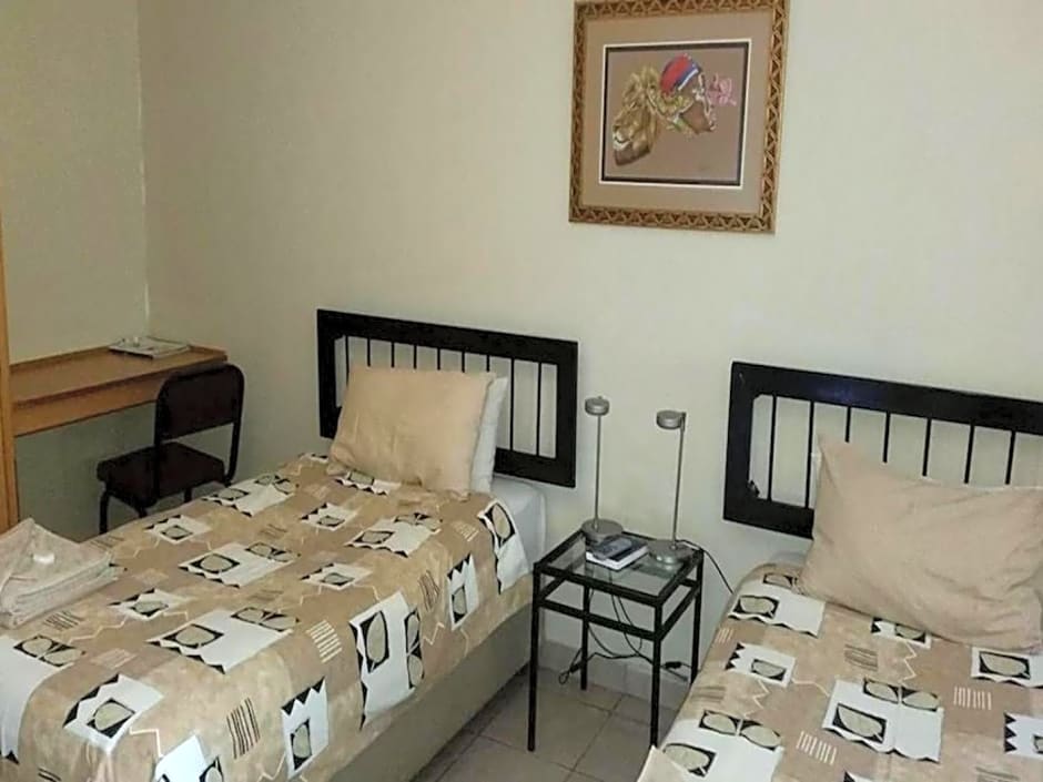 Country Blue Luxury Guest House