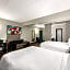 Red Roof PLUS & Suites Virginia Beach - Seaside
