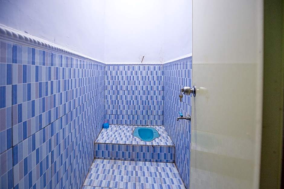 SPOT ON 1746 Putri Kuning Residence