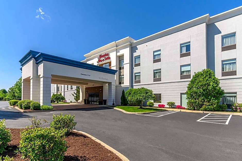 Hampton Inn By Hilton & Suites Manchester