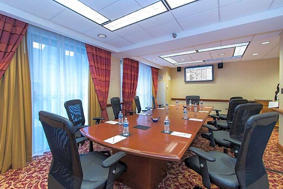 DoubleTree By Hilton Cleveland East Beachwood