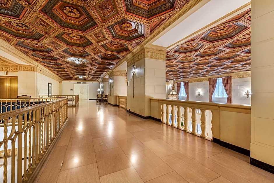 Omni William Penn Hotel