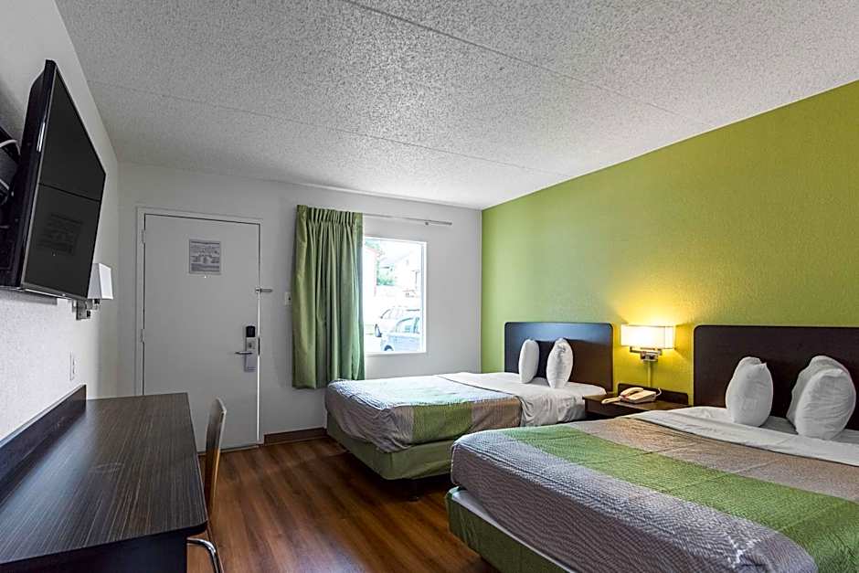 Motel 6-Warminster, PA