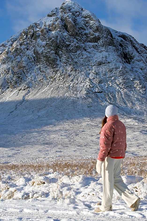 Woodlands House with Hot Tub
