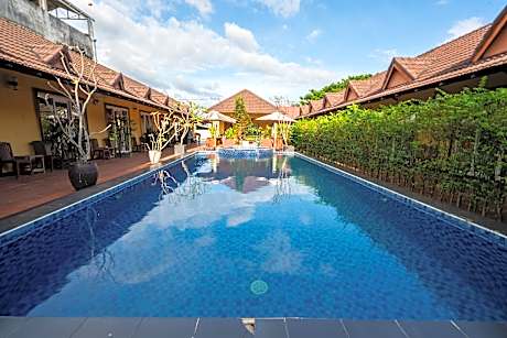Hello Kampot Resort
