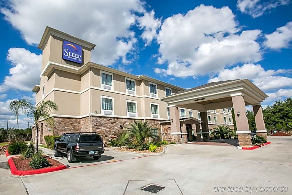 Restwell Inn & Suites I-45 North