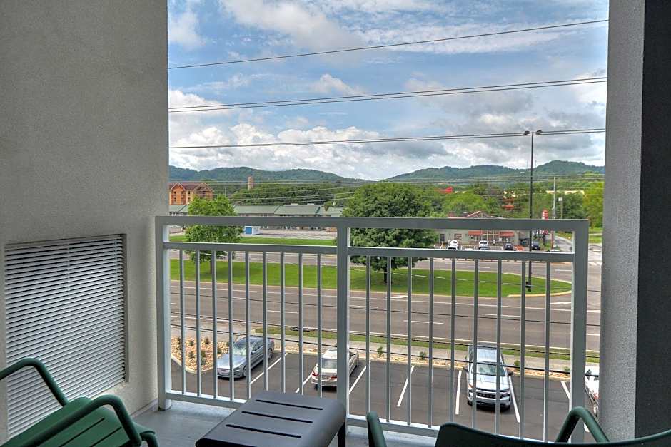 Holiday Inn & Suites Pigeon Forge Convention Center By IHG