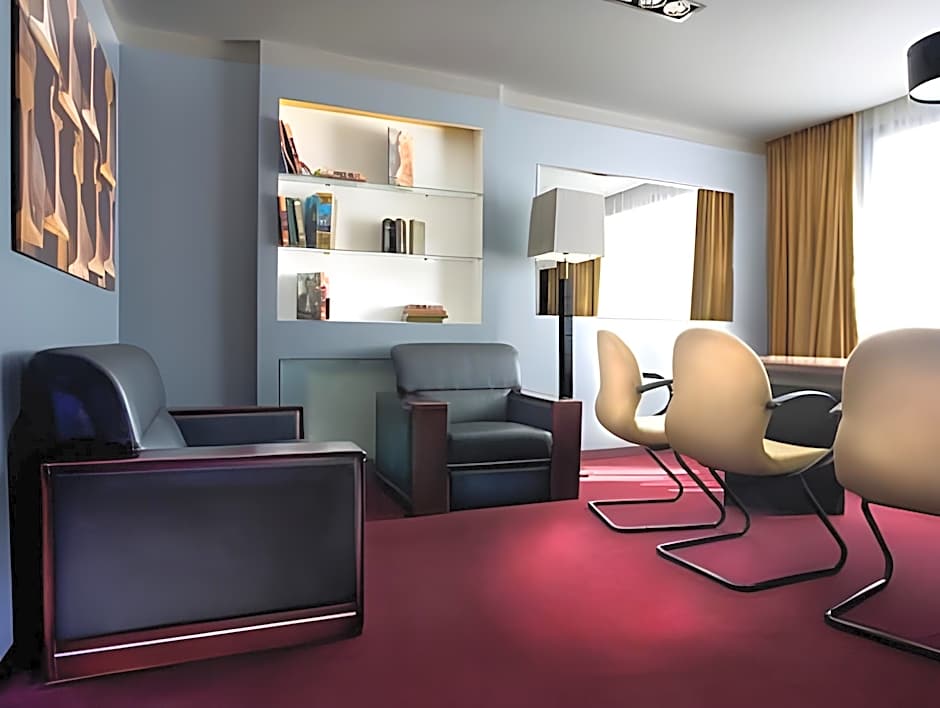 Cosmopolit Premier Art-Hotel