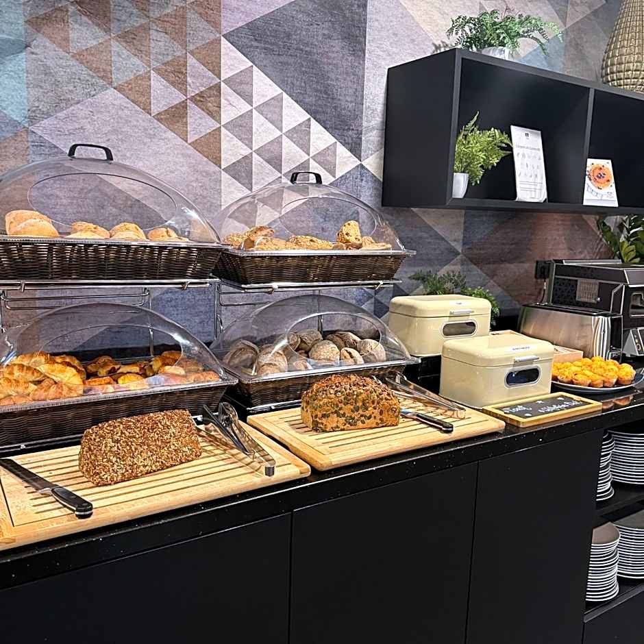 Holiday Inn - the niu, Ridge Halle Central Station By IHG