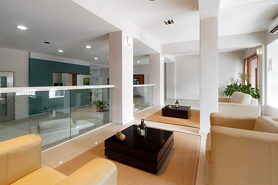 Gran Hotel Brisas del Hum