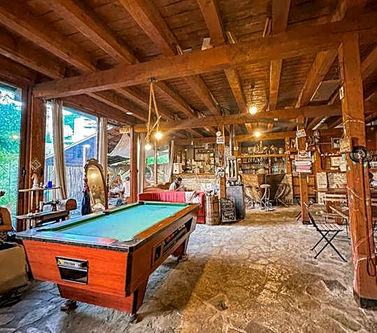 Hostel Anton