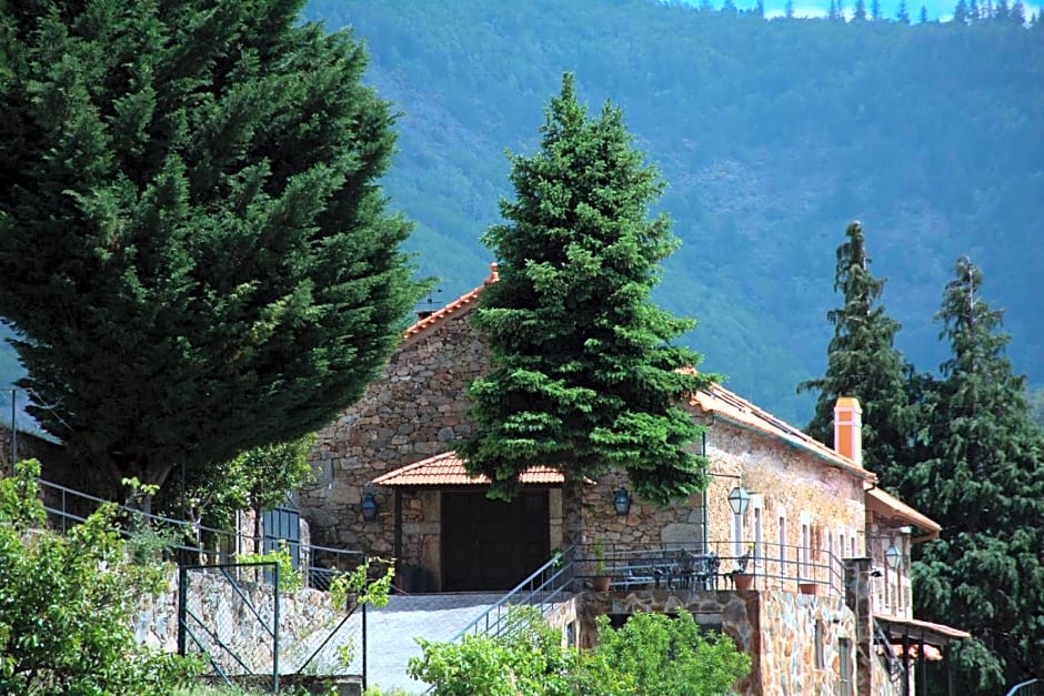 Alojamento Santa Clara