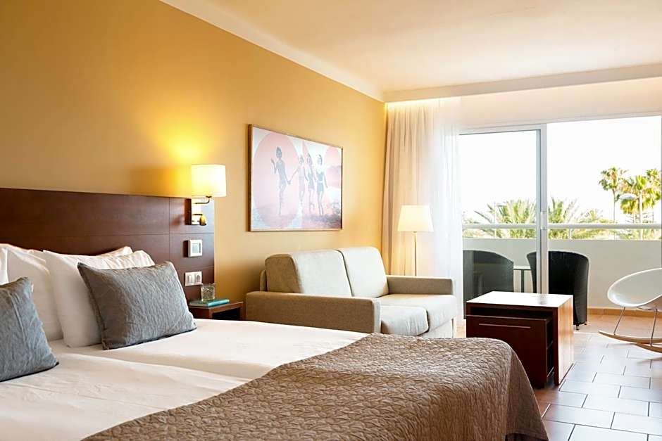 Sunprime Atlantic View Suite & Spa