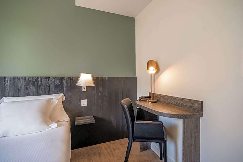 Les Flots - Hôtel et Restaurant face à l'océan - Châtelaillon-Plage