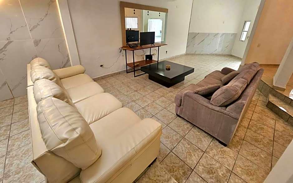 CASA COLOMBIANA EN MAZATLÁN a