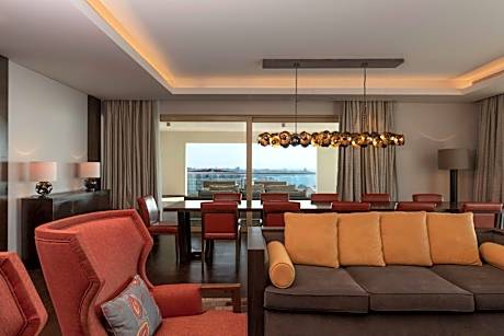 Penthouse Suite - Balcony and Ocean View