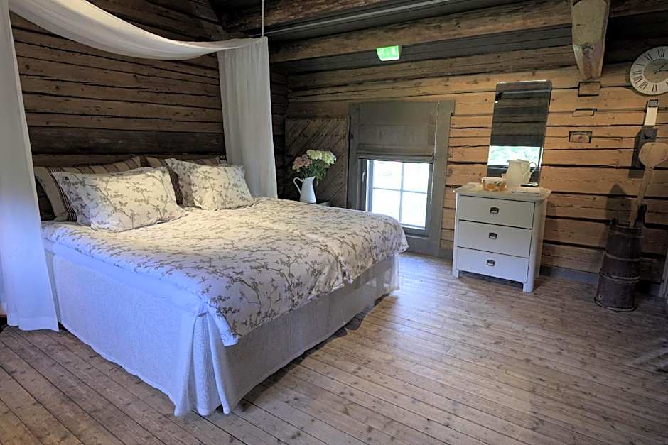 Photo 1 of 14 of 1 Bedroom Cottage, Terrace