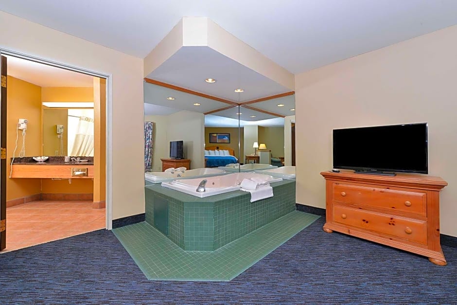 Quality Inn & Suites Shawano