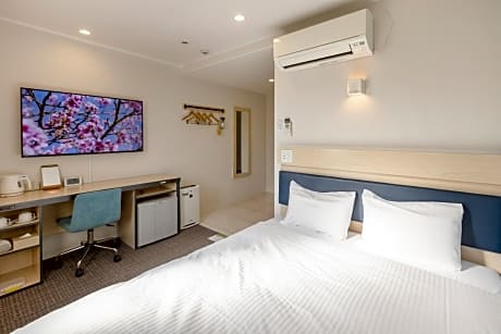 Double Room - Non-Smoking