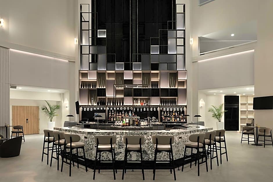 AC Hotel by Marriott Portland Lake Oswego