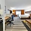 Holiday Inn Express & Suites Mitchell By IHG