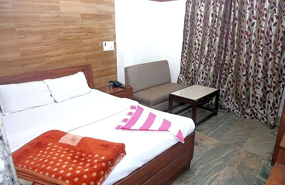 Hotel pleasure palace,Bhopal