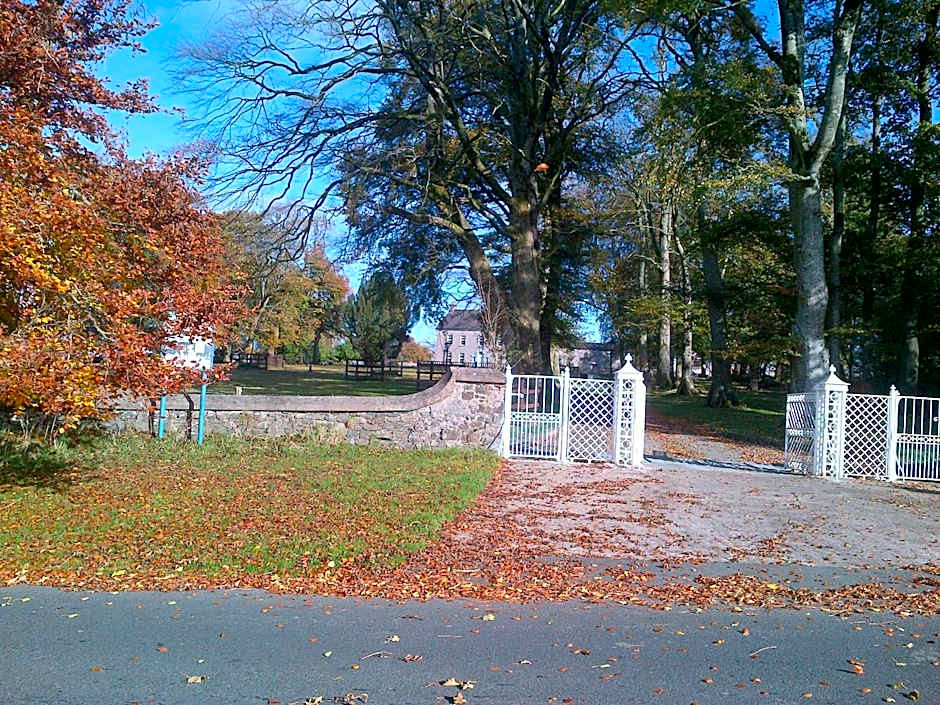 Dundrum House