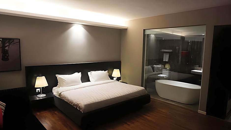 The Shore Hotel & Residences