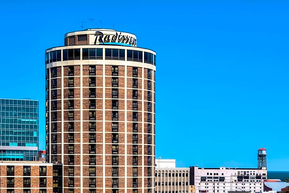 Radisson Hotel Duluth-Harborview