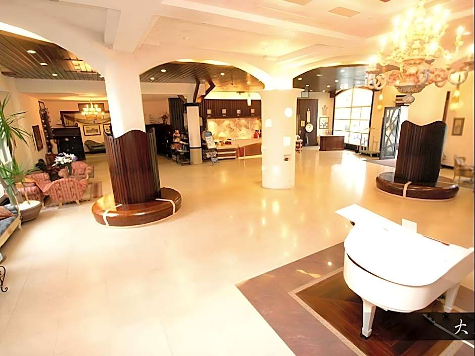 Shangrila Boutique Hotel