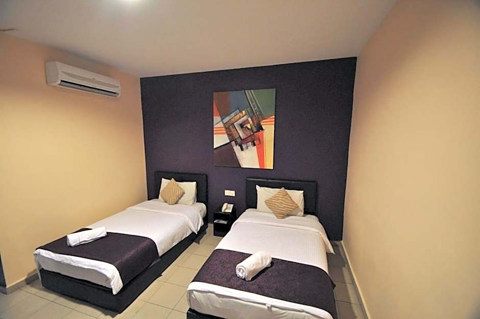 BIZ HOTEL