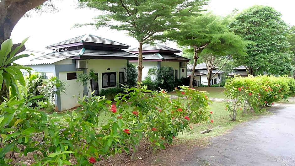 Khaolak Hillside Villa