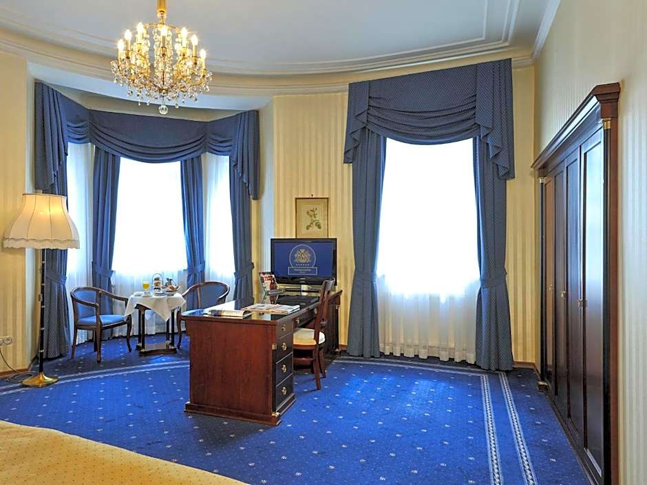 Hotel Ambassador