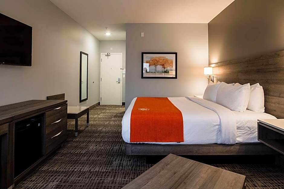 Amsterdam Inn & Suites, an Ascend Collection Hotel