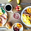 Holiday Inn & Suites Lafayette North by IHG