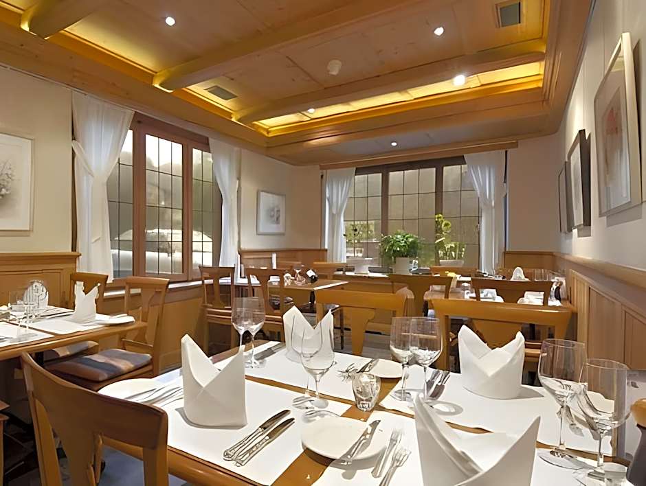 Italian Lifestyle Hotel & Osteria Chartreuse